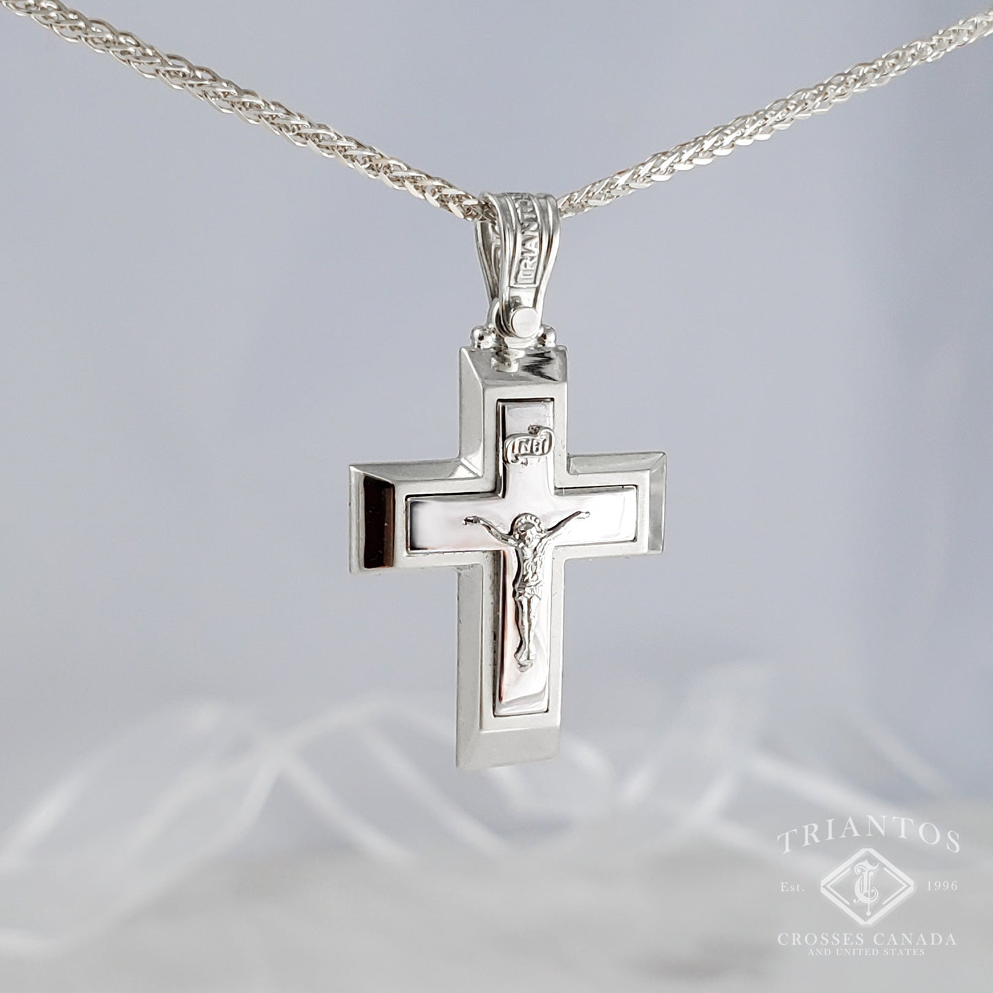 14K White Gold Jesus Crucifix Cross Pendant Necklace 