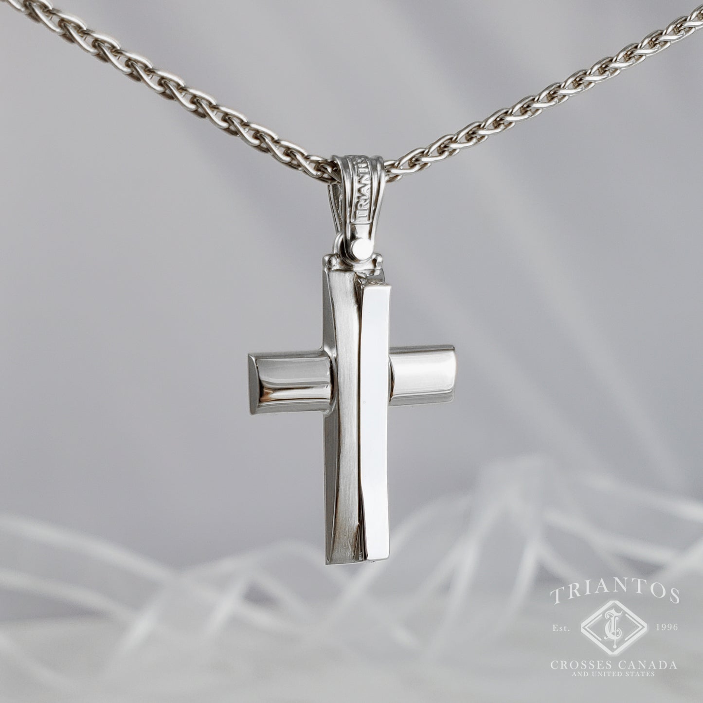 Modern 14K White Gold Triantos Cross Abstract Levels